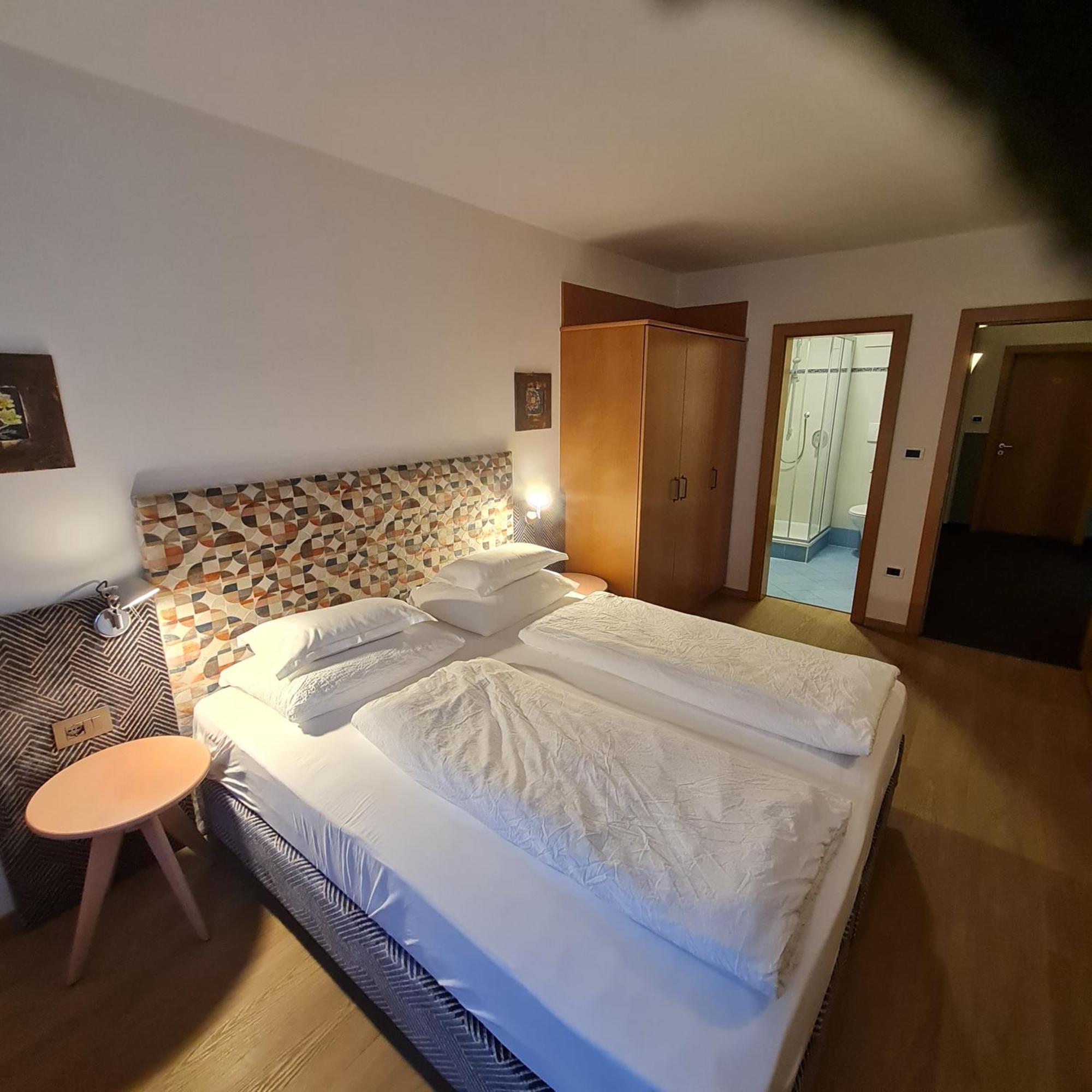 Gasthof Traube San Lorenzo di Sebato Ngoại thất bức ảnh
